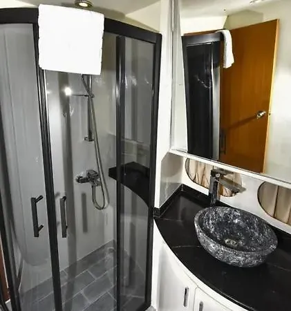 Botel Luxury Life